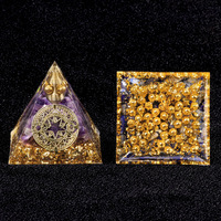 6cm Kristallkies-Pyramide Handgefertigte Kunsthandwerkskunst Heimdekoration und Heilung