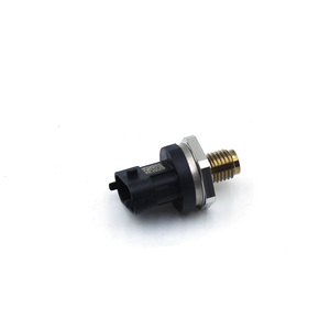 <span class=keywords><strong>Sensore</strong></span> di <span class=keywords><strong>Pressione</strong></span> Carburante Common Rail 0281002909 0 281 002 909 Utilizzato per il Monitoraggio del Circuito Olio ad <span class=keywords><strong>Alta</strong></span> <span class=keywords><strong>Pressione</strong></span> nei Motori Diesel - Product Image 4