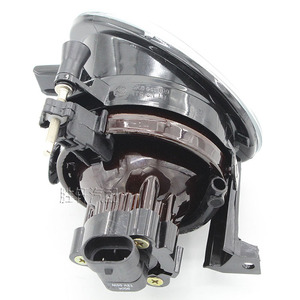 Ensemble de feux antibrouillard à projecteur Volkswagen 5K0941699 5K0941700, feux antibrouillard avant halogènes pour Golf 6 Sagitar Bora Touran Caddy - Product Image 3