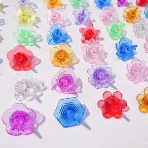 Juguetes Antiestrés - Spinners de Cristal Coloridos para las Puntas de los Dedos, Spinners Giratorios de Plástico Acrílico con Forma de Flor y Delfín, Juguetes para Aliviar el Estrés - Product Image 1