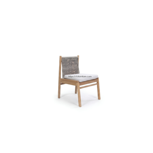 La silla de comedor Devora presenta una combinación de madera de teca resistente y tejido de cuerda, con un diseño elegante que ofrece un asiento con estilo. - Product Image 3