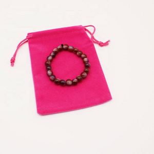 Sac à bijoux en velours noir recyclable personnalisé avec fermeture à cordon pour bagues, colliers et montres - Petite taille - Product Image 6