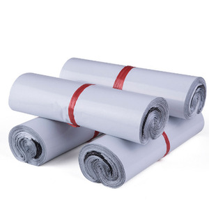 Enveloppe blanche auto-adhésive en plastique LDPE et HDPE en poly Sacs de courrier d'expédition express avec logo pour emballage de vêtements - Product Image 2
