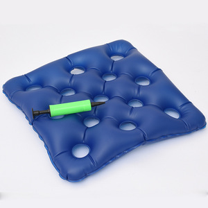 Coussin de siège gonflable carré en tissu TPU anti-escarres pour personnes âgées, utilisation en fauteuil roulant avec pompe - Product Image 3