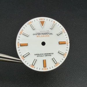 Nouveau cadran de montre modifié sans date, argenté, avec index bâtonnets orange, 28,5 mm, compatible avec le mouvement NH35 - Product Image 5