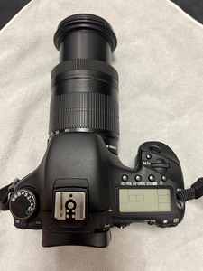 <span class=keywords><strong>Appareil</strong></span> <span class=keywords><strong>photo</strong></span> <span class=keywords><strong>numérique</strong></span> Canon 7D 90 % neuf avec objectif 18-135 mm, 18 MP, Full HD - Product Image 4