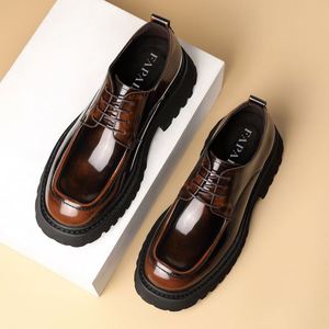 Nouvelles Chaussures Habillées pour Hommes en Cuir Brillant et Daim, à Semelle Épaisse, Imperméables, à Bout Carré, Style Britannique, Décontractées et Élégantes, Idéales pour Mariages - Product Image 1