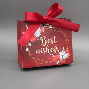 Sac en papier cadeau de Noël à conception gratuite, emballage personnalisé pour les fêtes, pour les bonbons et les cadeaux festifs - Product Image 1