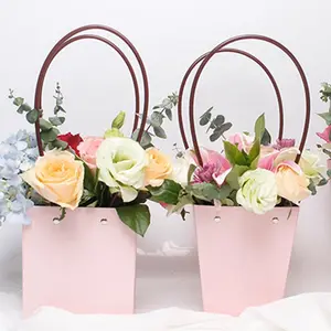 Toda la venta de flores ramo de papel portátil cesta Rosa fresca de embalaje caja de flores con mango