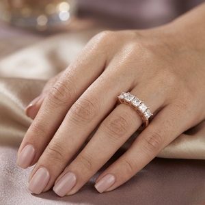 Anillo de Boda de Lujo en Oro Rosa de 10K con Corte Princesa y Diamantes Cultivados en Laboratorio para Mujer, Elegante Joyería Nupcial, Anillo de Aniversario - Product Image 1