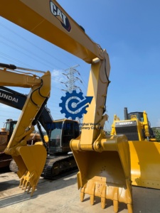 Vente Flash : Excavatrice <span class=keywords><strong>sur</strong></span> chenilles d'occasion CAT 330D avec godet de terrassement, équipement de construction hydraulique en bon état - Product Image 6