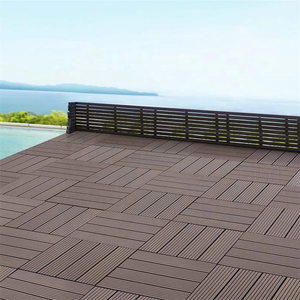 Piastrelle in composito di plastica di <span class=keywords><strong>legno</strong></span> fai-da-te da 300*300mm piastrelle <span class=keywords><strong>per</strong></span> decking in wpc ad incastro <span class=keywords><strong>per</strong></span> <span class=keywords><strong>giardino</strong></span> <span class=keywords><strong>patio</strong></span> esterno - Product Image 2