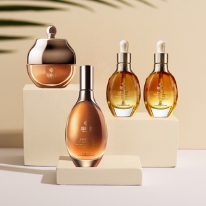Set de Regalo de Cuidado de la Piel de Lujo de Marca Privada, Loción Hidratante Reafirmante y Blanqueadora Antienvejecimiento de Moléculas Pequeñas, Esencia Iluminadora - Product Image 5