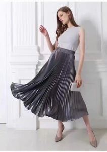 <span class=keywords><strong>Gonna</strong></span> <span class=keywords><strong>lunga</strong></span> da donna con fascia elastica in raso lustro metallizzato <span class=keywords><strong>gonna</strong></span> plissettata <span class=keywords><strong>a</strong></span> <span class=keywords><strong>vita</strong></span> <span class=keywords><strong>alta</strong></span> con gonne longuette retrò con orlo grande - Product Image 4