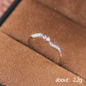 Bague en diamant pour femme F1058, diamant rond taille brillant, diamant naturel, style classique de fiançailles, alliance en or blanc 14 carats - Product Image 5