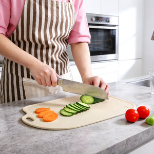 Planches et tapis de découpe multifonctions, antidérapants, lavables au lave-vaisselle et de qualité alimentaire pour protéger les comptoirs de cuisine. - Product Image 4