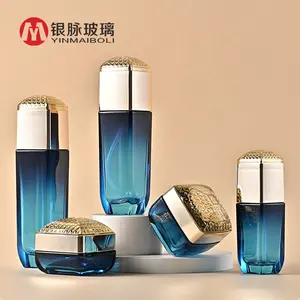 Einzigartige make-up-flasche glänzende kappe glas 30 g 50 g 40 ml 100 ml 120 ml moderne sonderform kosmetikflasche glasgefäße und -flaschen