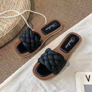 Scarpe da <span class=keywords><strong>donna</strong></span> Casual da spiaggia estive all'ingrosso <span class=keywords><strong>eleganti</strong></span> da <span class=keywords><strong>donna</strong></span> sandali aperti pantofole con elemento antiscivolo fettuccia fantasia - Product Image 2