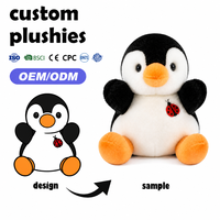 Mascotte en peluche pingouin personnalisée OEM ODM avec broderie coccinelle pour cadeau promotionnel de baby shower en gros