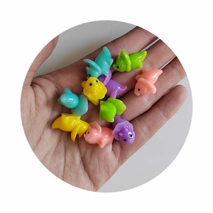 100 pièces couleur mélangée mini petit dinosaure 3D résine breloques maison de poupée maison slime bricolage décoration - Product Image 2