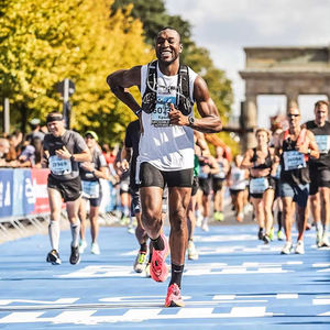 MOQ Bajo de Fábrica Personalizado para Hombre y <span class=keywords><strong>Mujer</strong></span> Mochila de Hidratación Ligera de Nylon Portátil de 5L para Exteriores Chaleco para Trail <span class=keywords><strong>Running</strong></span> Ciclismo y Senderismo - Product Image 6