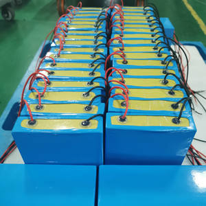 Paket Baterai Lithium Ion Kustom 12.8V 25.6V 20Ah 30Ah 50Ah 80Ah 100Ah 150Ah Baterai LiFePO4 untuk Lampu Jalan Tenaga Surya Cadangan Daya - Product Image 2