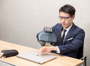 Penetas <span class=keywords><strong>Laser</strong></span> portabel Mini, sistem <span class=keywords><strong>Laser</strong></span> Excimer 308nm, <span class=keywords><strong>Psoriasis</strong></span> Vitiligo 308nm medis untuk mesin perawatan Vitiligo - Product Image 5