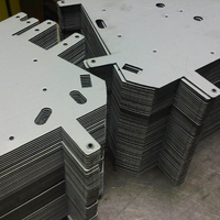 Service CNC Vietnam : Découpes circulaires en tôle d'acier inoxydable pour trous de ventilation à usage industriel, section pliable CHAU