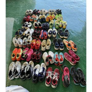 Calzado Deportivo de Bádminton y Tenis Usado, Suela Vibram, Zapatillas de Marca Internacional de Segunda Mano, Venta al Por Mayor - Product Image 6