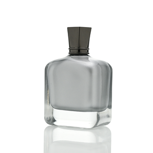 Flacon <span class=keywords><strong>de</strong></span> <span class=keywords><strong>parfum</strong></span> carré 100 ml à pulvérisation interne, design argenté, avec étiquette, capuchon en Zamac et boîte – Meilleures ventes - Product Image 3