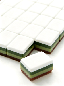 En gros, Ensemble de Mahjong américain en acrylique sculpté pliable <span class=keywords><strong>à</strong></span> 4 couches, 160 tuiles, pour le jeu d'échecs et de dames chinoises - Product Image 3