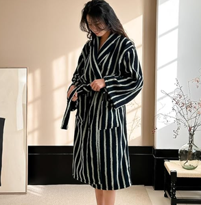 All'ingrosso personalizzato Unisex vestaglia elegante <span class=keywords><strong>pigiama</strong></span> di <span class=keywords><strong>cotone</strong></span> di spugna per la primavera estate autunno accappatoio da <span class=keywords><strong>donna</strong></span> firmato abbigliamento <span class=keywords><strong>estivo</strong></span> - Product Image 6