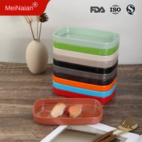 Plat de service rectangulaire en mélamine multicolore empilable, style moderne et minimaliste, pour buffet, restaurant, rôtisserie, barbecue, snack-bar et plats froids