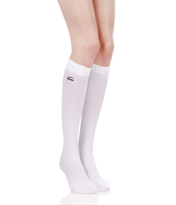 Par de Medias Altas Premium con Diseño de Tela Elástica y Material Transpirable para Uso Diario, Viajes y Atuendos Casuales - Product Image 1