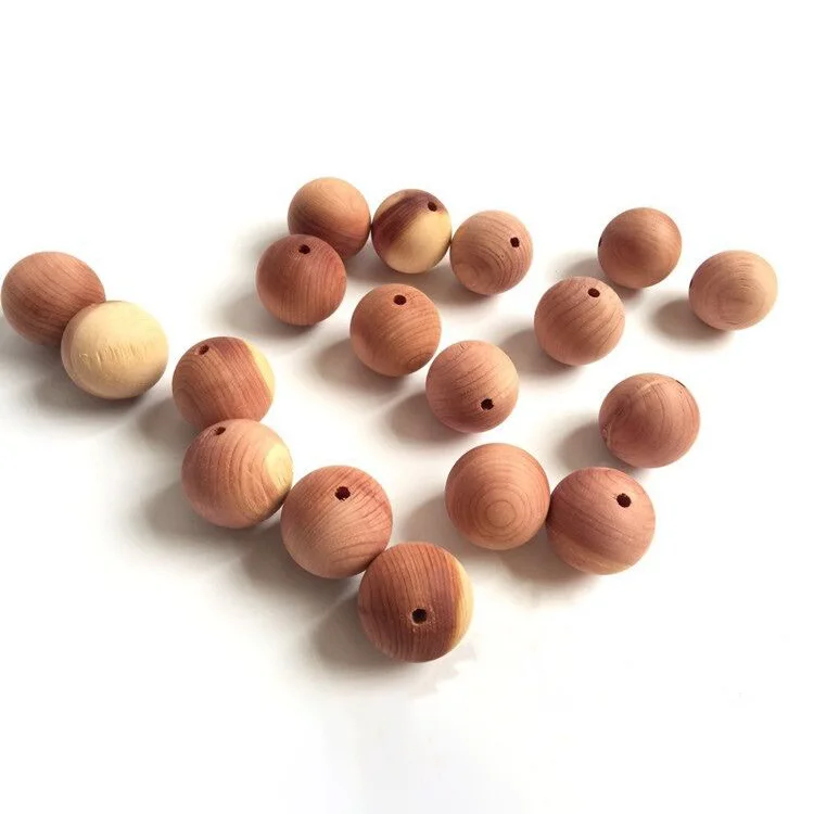 Wardrobe natural insect repellent mothproof and moisture proof cedar planks Round ball