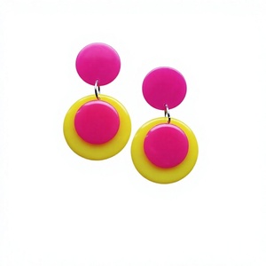 Nouvelles boucles d'oreilles en résine originales faites à la main, de qualité supérieure, colorées et élégantes, pour mariage, fête, fiançailles, cadeau tendance pour femme - Product Image 4