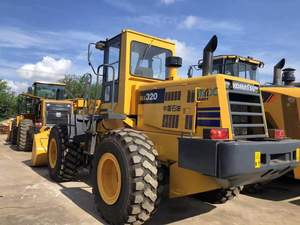Chargeuse sur pneus Komatsu WA320-3 d'occasion, modèle 2020, capacité 3200 kg, d'origine japonaise, bon état, avec boîte de vitesses, pompe, roulement et moteur, à vendre - Product Image 3