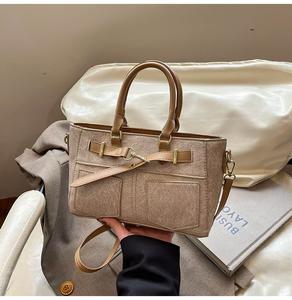 Sac à bandoulière grande capacité au design de niche personnalisé, sac à main élégant haut de gamme - Product Image 5