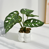 Ensemble de 6 plantes artificielles en tissu d'eucalyptus vert en pot, décoration créative d'intérieur, fausse verdure pour salon, bureaux, accessoire photo
