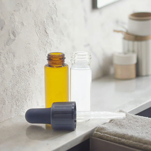 15Mm Amber Glazen Druppelaar Met Geribbelde Schroefdop 1 <span class=keywords><strong>Dram</strong></span> 4Ml Monster <span class=keywords><strong>Tester</strong></span> Flesjes Voor Vloeibare Flessen Maat 15/425 - Product Image 3