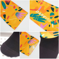 Chaussettes de cyclisme Darevie à impression sublimée, respirantes, avec bande élastique intégrée.