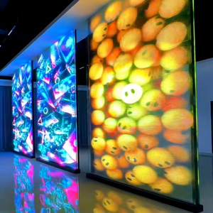 Écran d'affichage transparent LED 5000 cd Luminosité 178 °   Support mural pour écran d'affichage à angle de vision réglable, pour utilisation en intérieur dans les salles d'exposition - Product Image 1