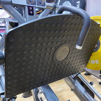 Presse à jambes à charge libre à 45 degrés avec grande plateforme pour les pieds, idéale pour un entraînement complet du bas du corps