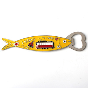 Portugal <span class=keywords><strong>Lisbonne</strong></span> alliage goutte à goutte huile poisson en forme de réfrigérateur autocollant décapsuleur poisson en forme de Souvenir en gros aimant de réfrigérateur - Product Image 5