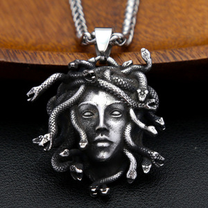 Collar de hombre de acero inoxidable con colgante de Medusa de Yunnique, diseño de cabeza de serpiente, regalo, joyería, accesorio de moda - Product Image 4
