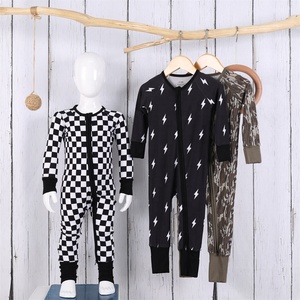 Großhandel 95% Bambus 5% Spandex Pyjamas Kleinkinderbekleidung mit Individuell Bedrucktem Logo Neugeborenen-Reißverschluss-Strampler aus Bambus - Product Image 1
