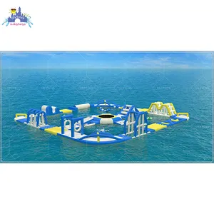 Parque aquático inflável flutuante para uso comercial, equipamento incrível ao ar livre para parques aquáticos