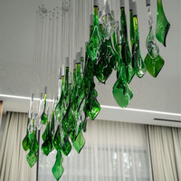 Lustre moderne en verre vert cristal, luminaire suspendu décoratif personnalisé pour la maison, hôtel, bar, design long en métal, éclairage à ampoule
