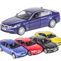Voiture miniature à ouverture de portières, modèle réduit en métal, véhicules à rétrofriction pour enfants, jouets en alliage moulé sous pression, pour les 2-14 ans, unisexe