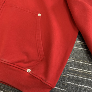 <span class=keywords><strong>Felpa</strong></span> <span class=keywords><strong>con</strong></span> cappuccio personalizzata da uomo <span class=keywords><strong>con</strong></span> cappuccio sbiadito da sole <span class=keywords><strong>con</strong></span> stampa in stile striato <span class=keywords><strong>con</strong></span> lavaggio acido <span class=keywords><strong>con</strong></span> cappuccio <span class=keywords><strong>oversize</strong></span> ricamato - Product Image 6